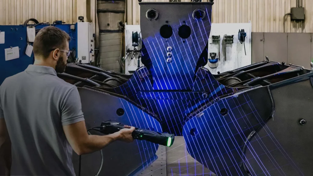 Handyscan Max escaneando maquinaria industrial.